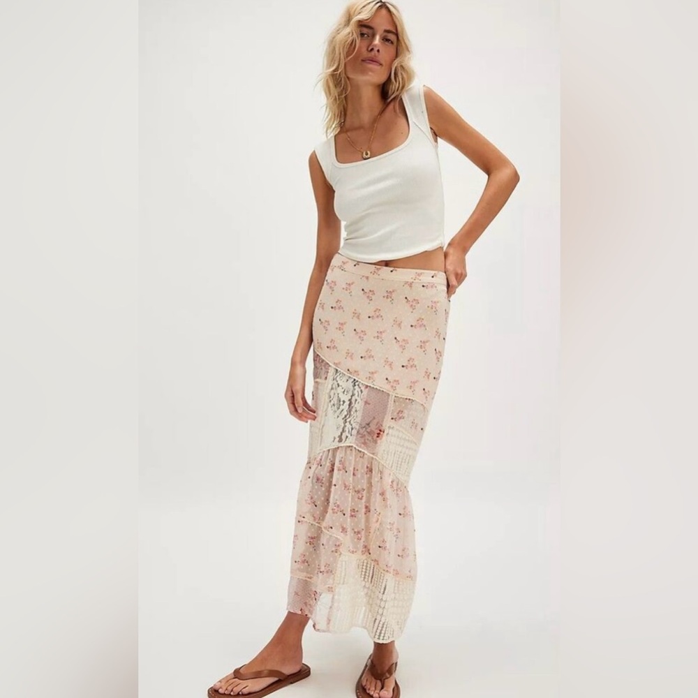 NWOT Free People Daniella Lace Printed skirt